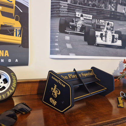 F1 Lotus JPS John player special Senna key holder.